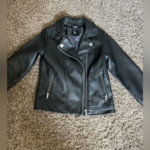 Girls leather jacket - Size 7/8
